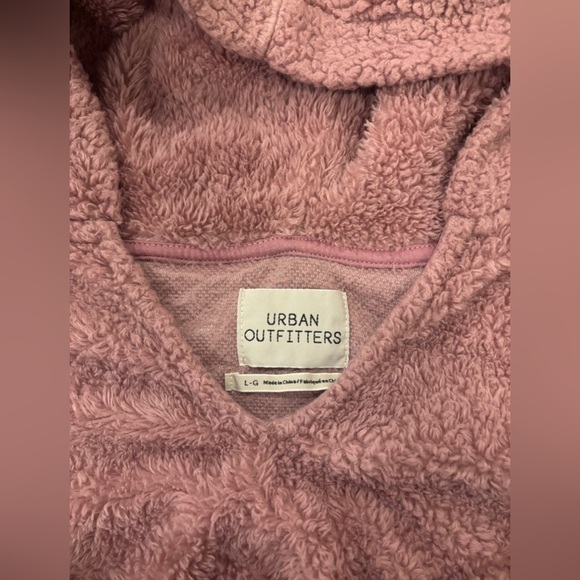 Urban Outfitters Cropped Sherpa Fleece V-Neck Hoodie Pullover- Lilac- Large - Picture 8 of 12